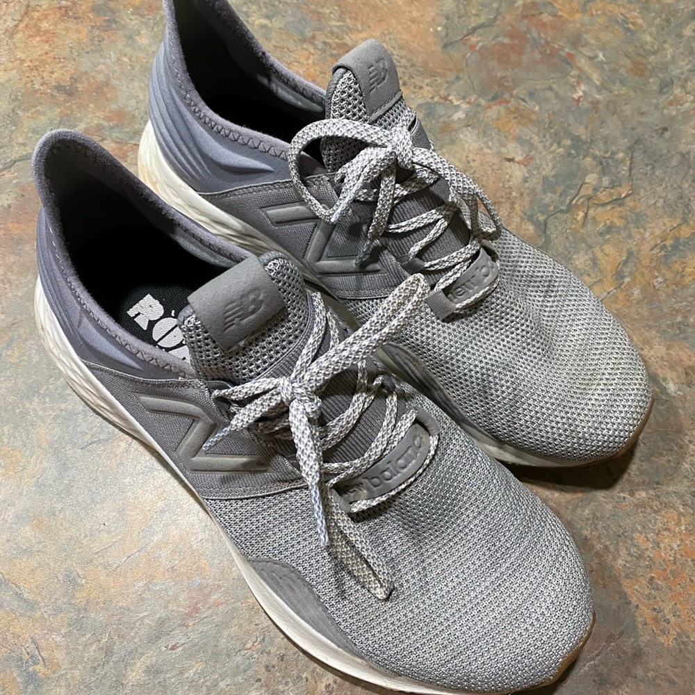 Mens grey new balance sneakers tennis shoes